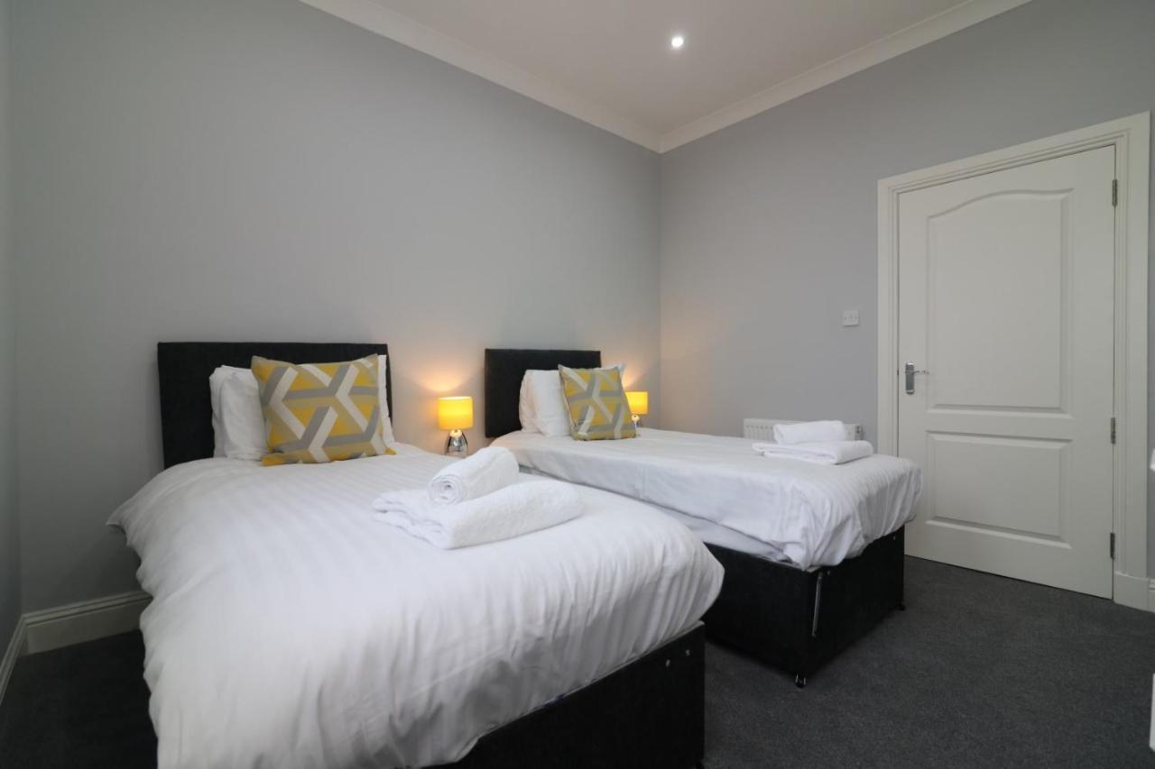 Signature - Greenlees Clubhouse Glasgow Dış mekan fotoğraf